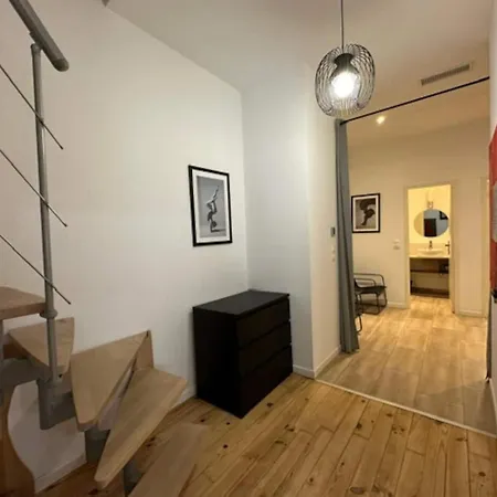 Appartamento 100m From The And Palaceloft In Le Suquet *